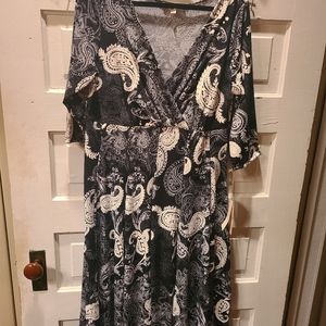 V-neck Paisley Dress